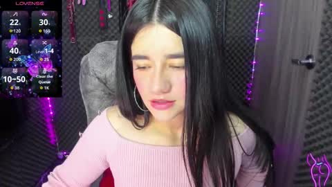 Snapshot of daddyspetite_ chatting on 09-14-25, 03:44 Lili online show from 09-14-25, 03:44