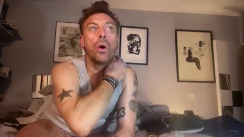 Snapshot of daddyswede23 chatting on 02-11-26, 05:01 daddyswede23 online show from 02-11-26, 05:01