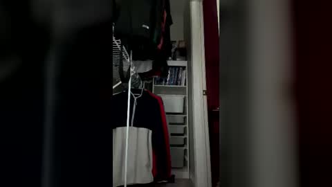 daddyytwink online show from 06-11-26, 05:33