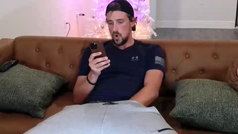 Snapshot of dadgoeswild chatting on 01-07-26, 09:06 DadGoesWild online show from 01-07-26, 09:06