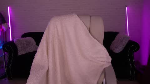 Snapshot of daenerys_daen chatting on 01-06-25, 08:14 daenerys_daen online show from 01-06-25, 08:14