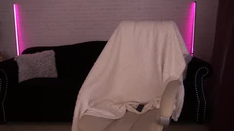 Snapshot of daenerys_daen chatting on 02-28-25, 07:37 daenerys_daen online show from 02-28-25, 07:37