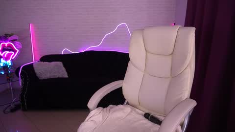 Snapshot of daenerys_daen chatting on 09-20-25, 07:42 daenerys_daen online show from 09-20-25, 07:42