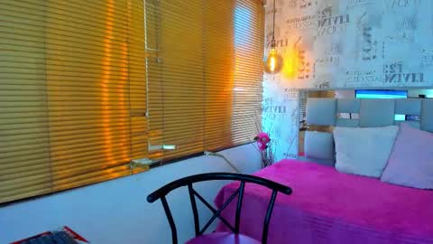 Snapshot of dafne_20 chatting on 10-10-25, 08:30 dafne_20 online show from 10-10-25, 08:30