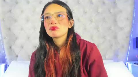 Snapshot of dafne_bss chatting on 06-17-26, 05:10 dafne_bss online show from 06-17-26, 05:10