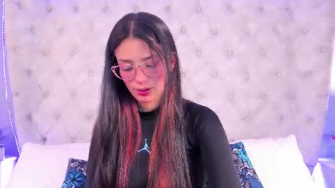 Snapshot of dafne_bss chatting on 06-24-26, 07:07 dafne_bss online show from 06-24-26, 07:07