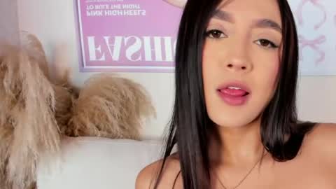 Snapshot of dafne_hillss chatting on 05-26-26, 11:50 dafne_hillss online show from 05-26-26, 11:50