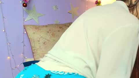 Snapshot of dafnemel chatting on 12-17-25, 01:55 dafnemel online show from 12-17-25, 01:55