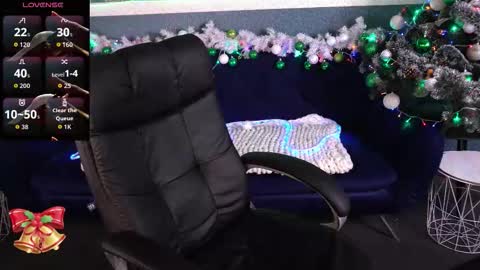 Dafni Mon online show from 12-15-25, 06:39