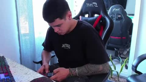 my name is Jhon and I live in colombia online show from 09-26-25, 01:04