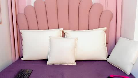 Snapshot of dahiana_gomez18 chatting on 02-12-25, 11:40 Dahiana online show from 02-12-25, 11:40