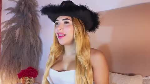 Dahiana online show from 10-30-25, 08:42