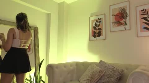 Dahiann Walcott online show from 03-02-26, 05:53