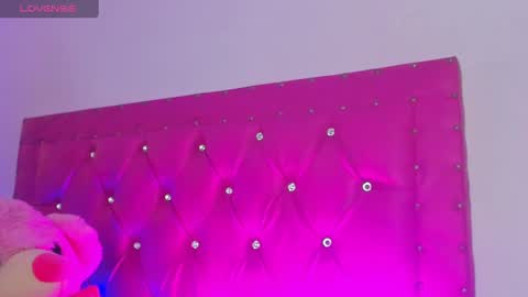 Snapshot of dahiangomezz chatting on 12-29-24, 03:46 online show from 12-29-24, 03:46