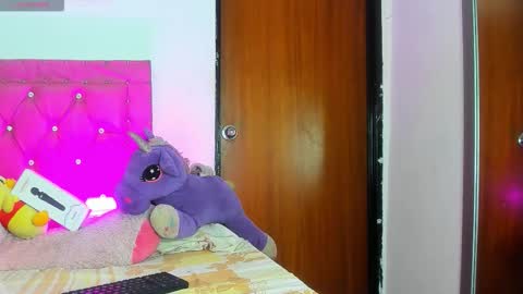 Snapshot of dahiangomezz chatting on 09-10-25, 07:41 online show from 09-10-25, 07:41