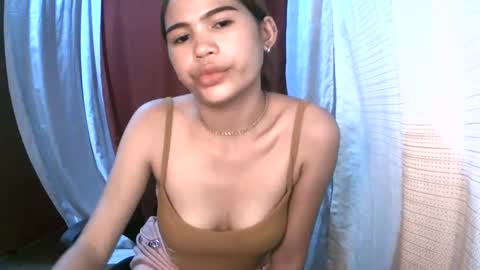 Snapshot of dahlia_123 chatting on 12-06-24, 04:47 Im Dahlia online show from 12-06-24, 04:47