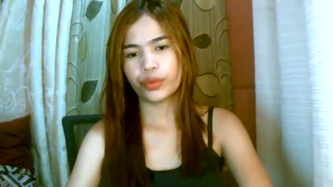 Snapshot of dahlia_123 chatting on 01-31-25, 08:43 Im Dahlia online show from 01-31-25, 08:43