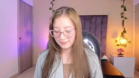 Snapshot of dahlia_rousse chatting on 11-10-25, 05:50 Dahlia online show from 11-10-25, 05:50