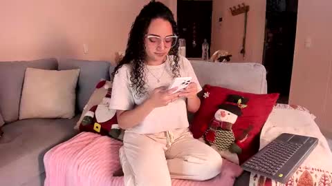 Dahli online show from 12-01-25, 03:55