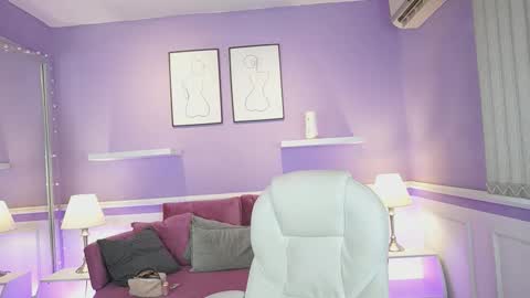 Dahlia Grey online show from 09-17-25, 11:34