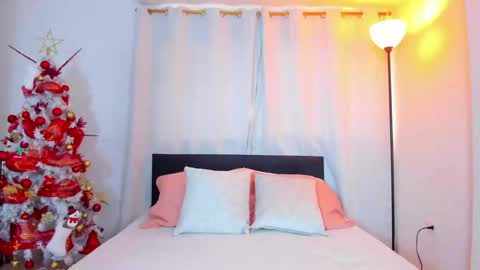 Snapshot of dailasmith chatting on 12-23-24, 06:05 Daila Smith online show from 12-23-24, 06:05