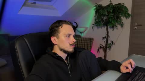 Snapshot of daimon_hall chatting on 04-03-26, 10:41 Daimon online show from 04-03-26, 10:41