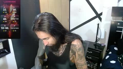 Snapshot of daimon_rock01 chatting on 10-29-25, 11:56 felipe online show from 10-29-25, 11:56