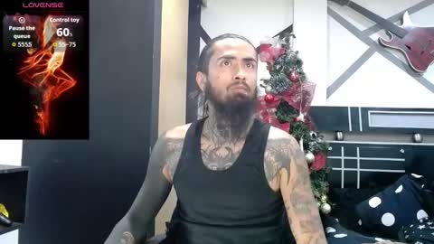 Snapshot of daimon_rock01 chatting on 01-12-26, 04:07 felipe online show from 01-12-26, 04:07