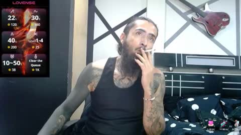 Snapshot of daimon_rock01 chatting on 02-10-26, 02:15 felipe online show from 02-10-26, 02:15