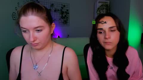 Snapshot of daisy_candy chatting on 09-27-25, 07:41 Little Di online show from 09-27-25, 07:41