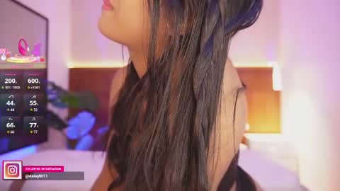 Snapshot of daisy_lit chatting on 07-17-26, 12:17 Daisy online show from 07-17-26, 12:17