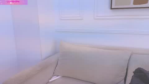 Daisy Price online show from 05-15-26, 10:11