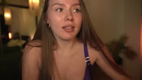 Snapshot of daisy_stacey chatting on 06-17-26, 06:31 Stacey online show from 06-17-26, 06:31