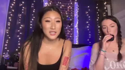 Snapshot of daisykimvip chatting on 02-17-25, 04:20 Daisy Kim online show from 02-17-25, 04:20