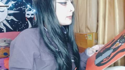 Snapshot of dak_7 chatting on 01-18-25, 07:49 -- -- help me reach 100 hands up online show from 01-18-25, 07:49