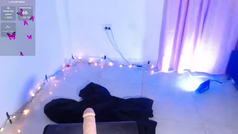 VALENTINA  online show from 01-09-26, 03:09