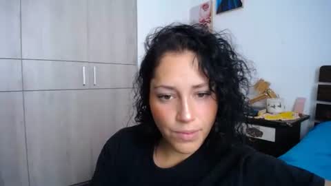 Snapshot of dakota01_ chatting on 12-16-24, 07:00 IG dakotasofiaa online show from 12-16-24, 07:00