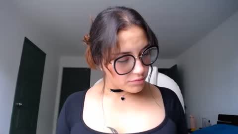 IG  dakotasofiaa online show from 02-16-26, 09:00