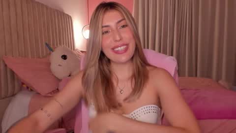 Snapshot of dakota_clark chatting on 01-16-26, 12:14 Helloo HAPPY NEW YEAR Ill be back soon online show from 01-16-26, 12:14