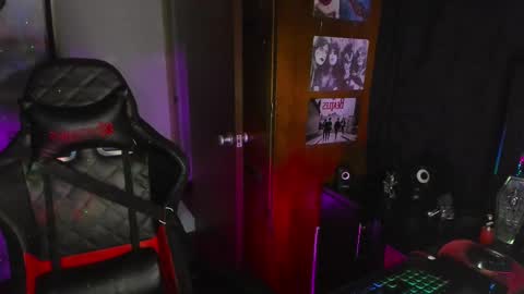 Dakota Crab online show from 02-23-25, 12:41