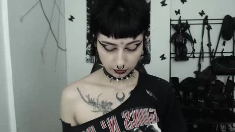 Snapshot of dakota_krall_ chatting on 10-02-25, 03:13 dakota online show from 10-02-25, 03:13