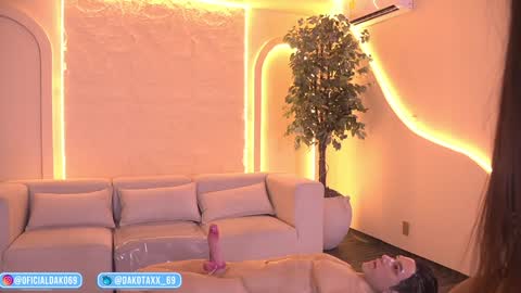 Snapshot of dakota_leex chatting on 01-17-26, 02:38 dako online show from 01-17-26, 02:38