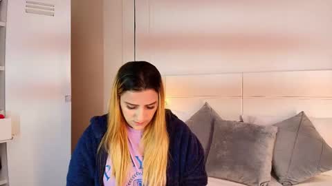 Dakota-Megan online show from 09-30-25, 02:44