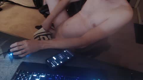 Snapshot of dakota_reilly chatting on 09-24-25, 07:12 Dakota online show from 09-24-25, 07:12