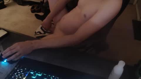 Snapshot of dakota_reilly chatting on 10-25-25, 02:02 Dakota online show from 10-25-25, 02:02