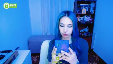 Snapshot of dakota_senju chatting on 12-23-24, 01:40 Maca online show from 12-23-24, 01:40