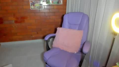 The girl of your dreams o online show from 01-28-25, 11:39