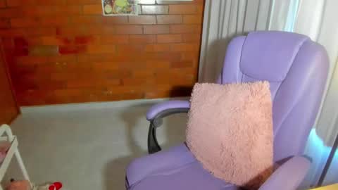 The girl of your dreams o online show from 01-29-25, 08:46