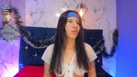 dakotaa_johnson online show from 12-03-25, 11:52