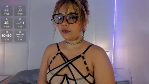  Danna  online show from 03-25-26, 11:49